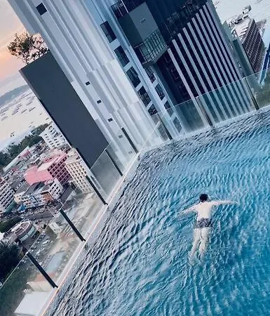 The Base Central Pattaya Long Balcony King-Bed With Infinity Pool & Free Netflix Exterior photo